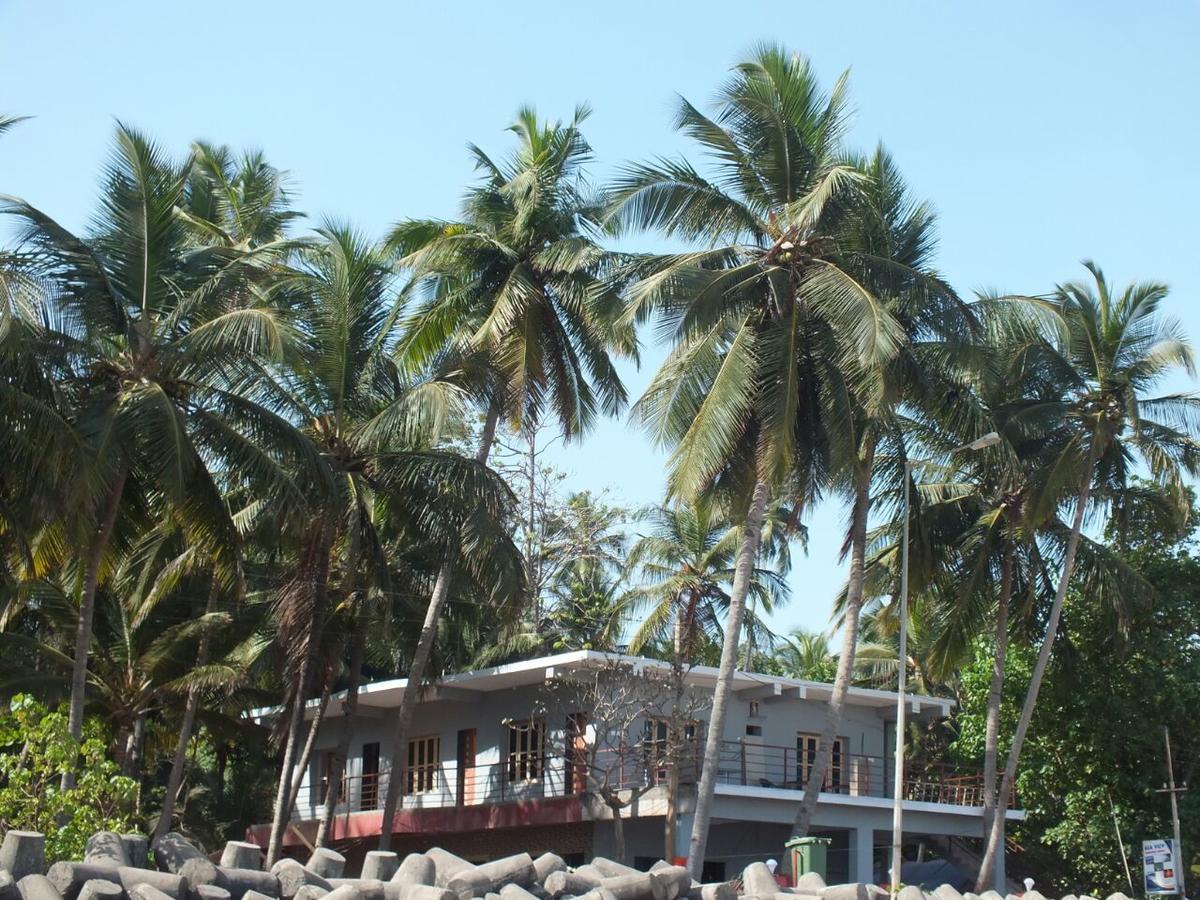 Sea View Holiday Home Mālvan 外观 照片