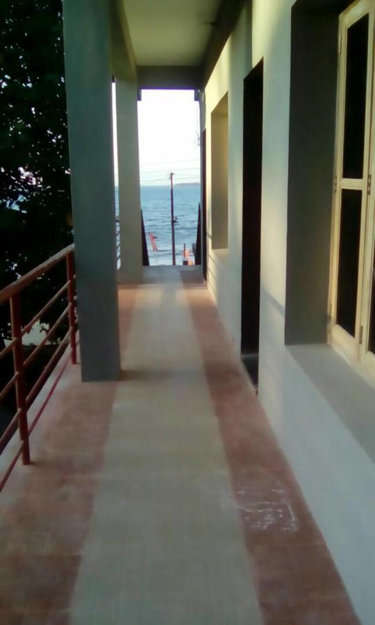Sea View Holiday Home Mālvan 外观 照片