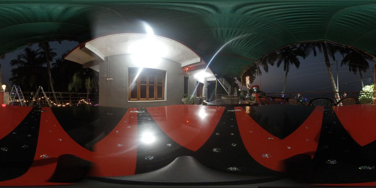 Sea View Holiday Home Mālvan 外观 照片