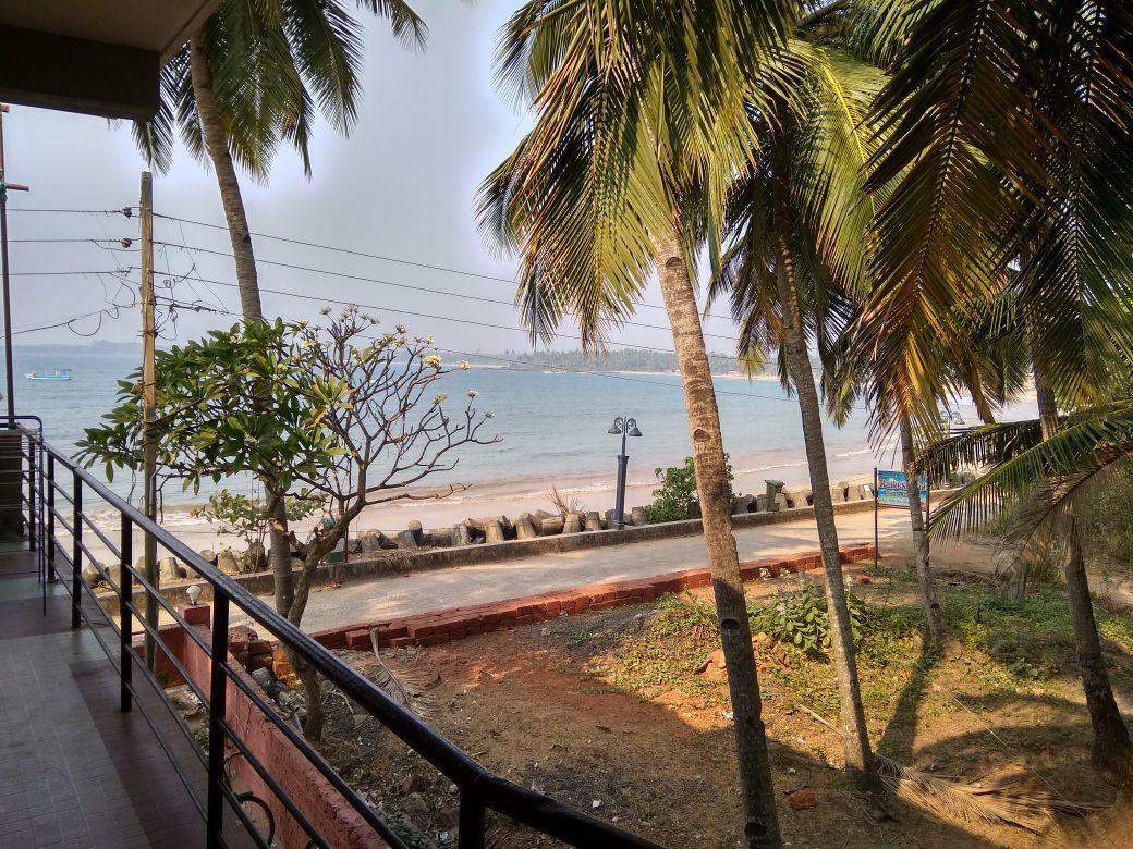 Sea View Holiday Home Mālvan 外观 照片