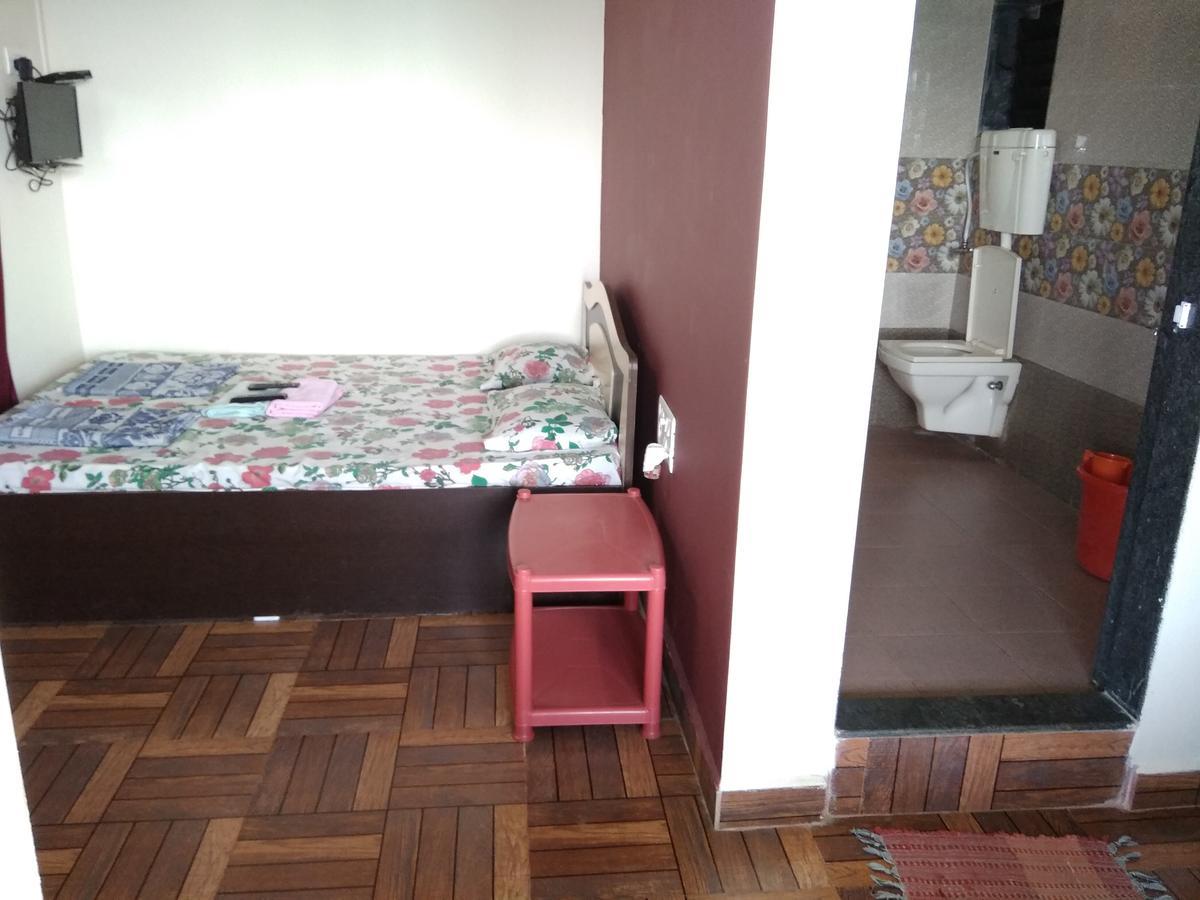 Sea View Holiday Home Mālvan 外观 照片