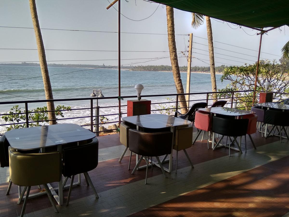 Sea View Holiday Home Mālvan 外观 照片