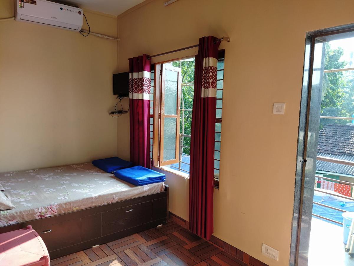 Sea View Holiday Home Mālvan 外观 照片