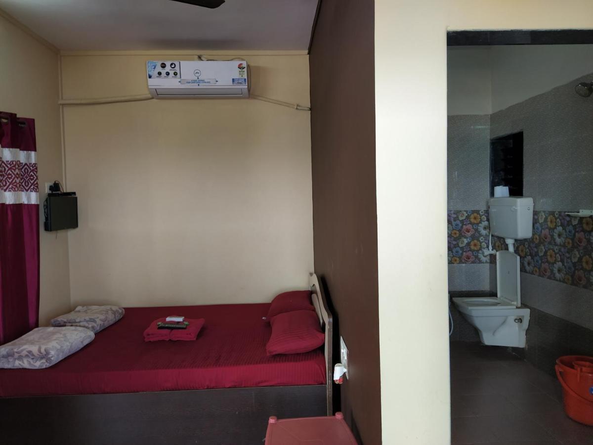Sea View Holiday Home Mālvan 外观 照片
